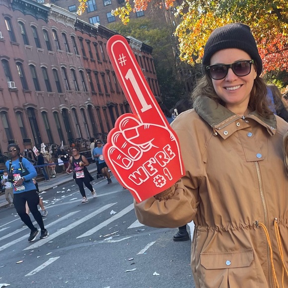 Meet your Posher, Carolyn - Picture 1 of 1